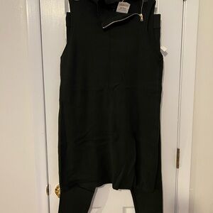 Dark green Sleeveless Jumpsuit with Zip Detail